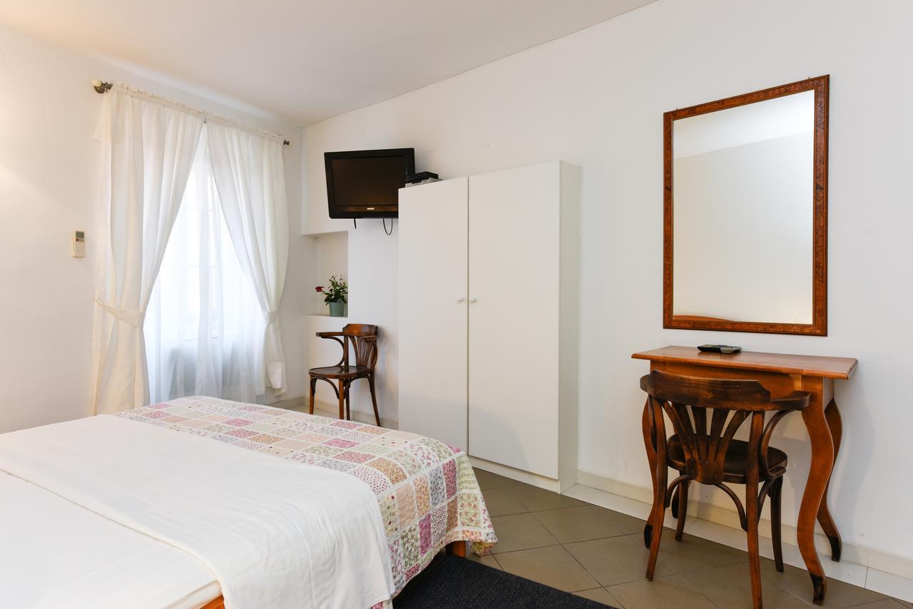 Accomodation Gina Zadar Buitenkant foto