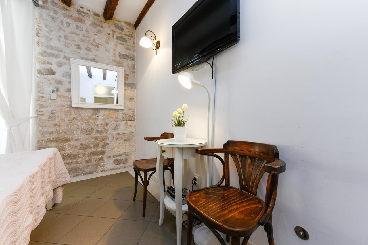 Accomodation Gina Zadar Buitenkant foto