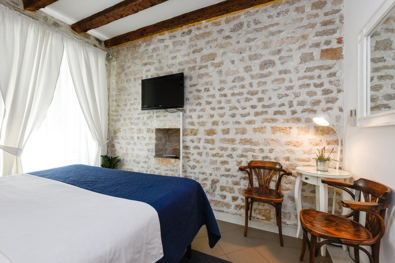 Accomodation Gina Zadar Buitenkant foto